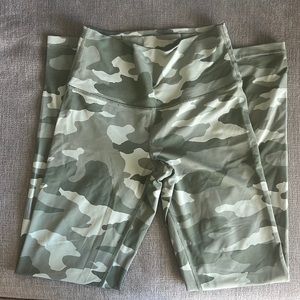 Aerie green high waisted cami print leggings